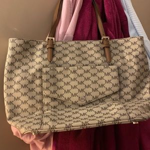 Michael Kors signature tote bag - Like New!